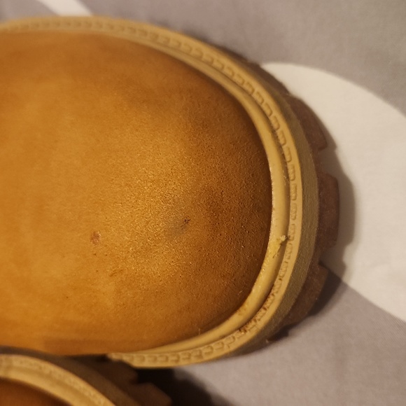 Timberlands - Picture 4 of 6